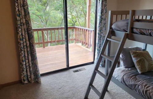 Kelseyville Casa | Charming 3 Bedroom Home with Lake & Mountain Views