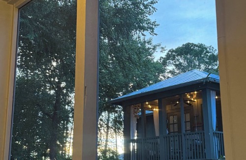 Orange Beach Cabaña | Charming 3-bedroom cottage in Orange Beach with WiFi, pools, & dock