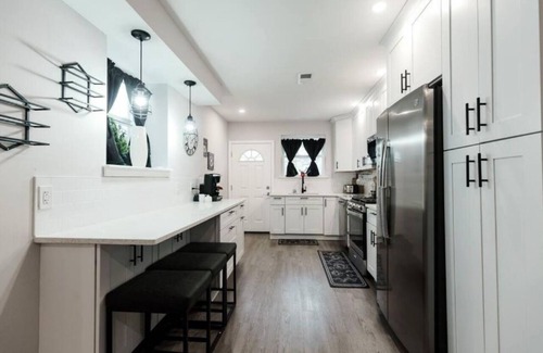 South Philadelphia Casa | Charming 3-bedroom Retreat in Philadelphia