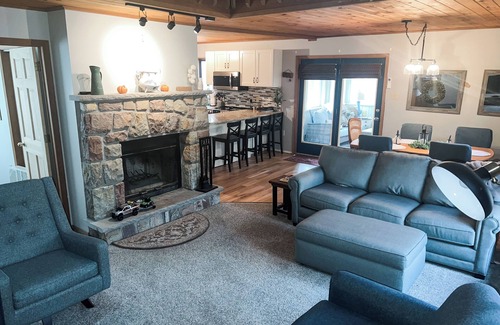 Thornhurst Casa | Charming 3-bedroom home away from home in Pocono Lake
