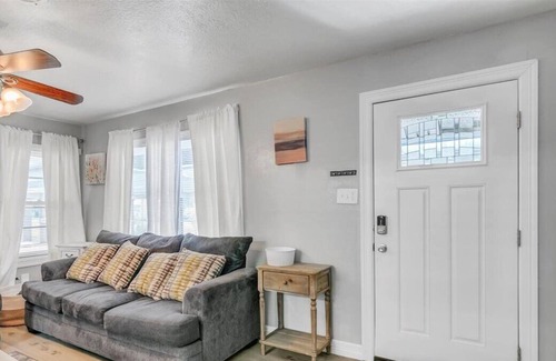 Port Neches Casa | Charming 3 bedroom home in Port Neches
