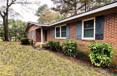 Rocky Mount Casa | Charming 3-bedroom house in Rocky Mount