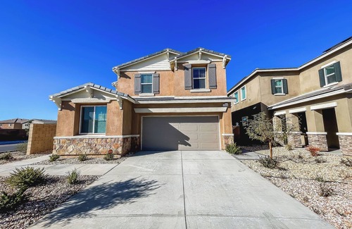 Victorville Casa | Charming 3-bedroom house with WiFi and AC in delightful Victorville