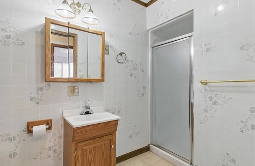 Deadwood Casa | Charming 3-BR house w/WiFi, AC, great view & new furniture in delightful Lead.