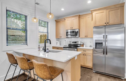 Dunean Casa | Charming 3-BR townhome < 1 Mile from Fluor Field: Garage, E-Bike Rental, 2KingB