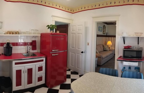 Wildwood Crest Casa | Charming 3 Room Efficiency in Wildwood Crest
