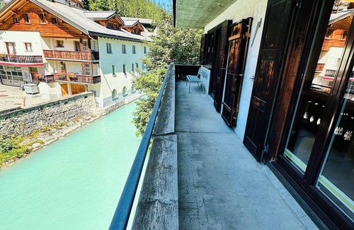 Klosters-Serneus Apartamento | Charming 3½ room apartment centrally located in Klosters near Gotschnabahn