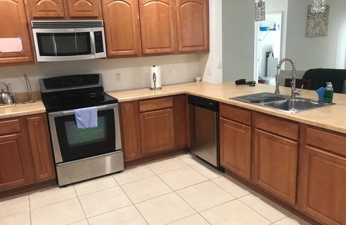 Haines City Casa | Charming 3bedroom house in Kissimmee with AC, WiFi. Close to Disney and Legoland