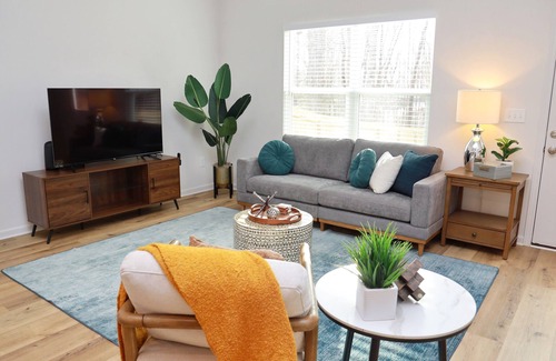 Charlotte Casa | Charming 3BR Home w/ Fenced Backyard & Garage
