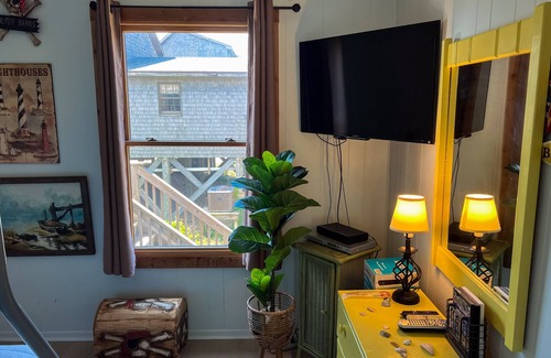 Avon Casa | Charming 3BR Oceanfront Home in Avon,NC with Full Kitchen, A/C, and WIFI