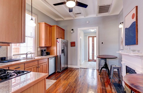Faubourg Marigny Cabaña | This cottage is a 3 bedroom(s), 2 bathrooms, located in New Orleans, LA.