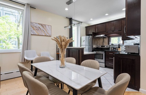Central Park South Apartamento | Charming 3BR Retreat in a Great Area!