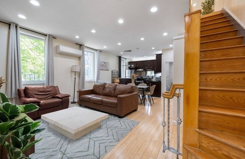 Central Park South Apartamento | Charming 3BR Retreat in a Great Area!