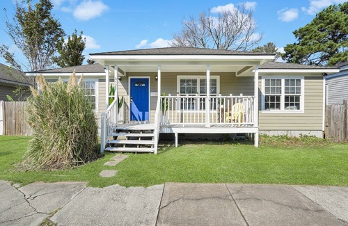 Eastside Casa | Charming 3BR Savannah Home - Short Walk to SCAD Buildings & Forsyth Park