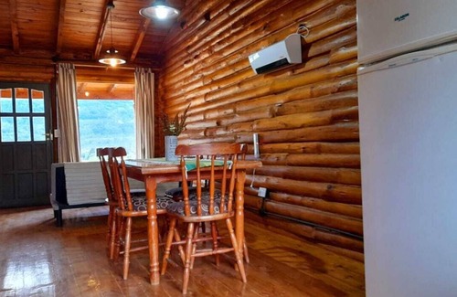 La Bolsa Cabaña | PATAGONIA ARGENTINA MONTAIN LODGE FLY FISHING