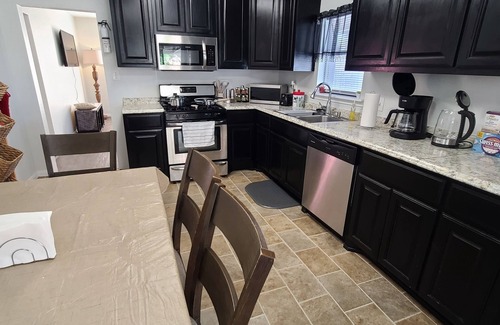 Central City Casa | Charming 4 bedroom home. Entire home and back yard all to yourself. Free wifi