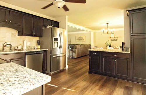 Hendersonville Casa | Charming 4-bedroom Beautiful Lakefront w/ Kayaks - Old Hickory Haven