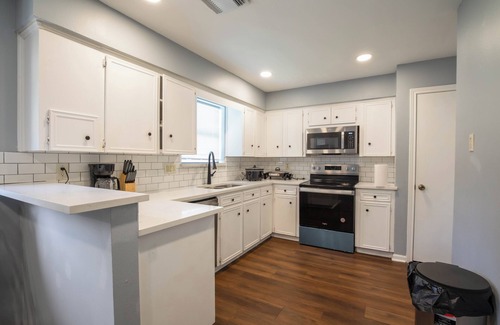 Missouri City Casa | Charming 4-bedroom house with WiFi and AC in peaceful Missouri City