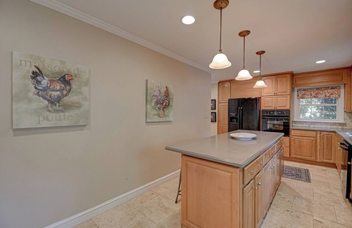 Winston - Salem Casa | Charming 4-bedroom house with WiFi and AC in lovely Winston-Salem