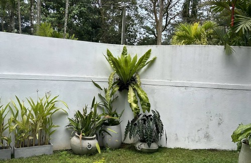 Kaduwela Casa | Charming 4-bedroom bungalow with plunge pool