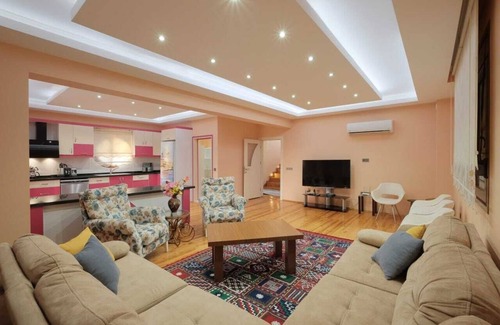 Fethiye Casa | Charming 4-bedroom estate with WiFi, swimming pool and AC in enchanting Fethiye
