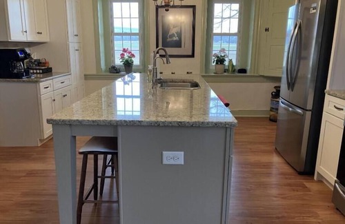 Martindale Casa | Charming 4 bedroom FarmHaus, circa 1790, renovated on Scenic Byway.
