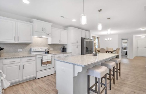Charlotte Casa | Charming 4-bedroom house in nice Charlotte