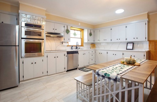 White Mills Casa | Charming 4-bedroom home with AC and WiFi close to downtown historic Honesdale