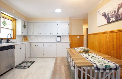 White Mills Casa | Charming 4-bedroom home with AC and WiFi close to downtown historic Honesdale