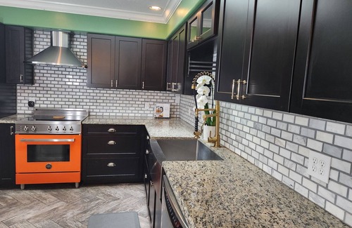 Kissimmee Casa | Charming 4-bedroom house with AC and WiFi near Orlando airport and lake nona
