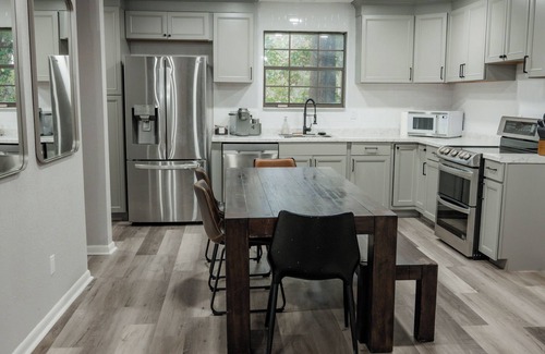 Lake City Casa | Charming 4- bedroom house with AC and WiFi in peaceful Lake City