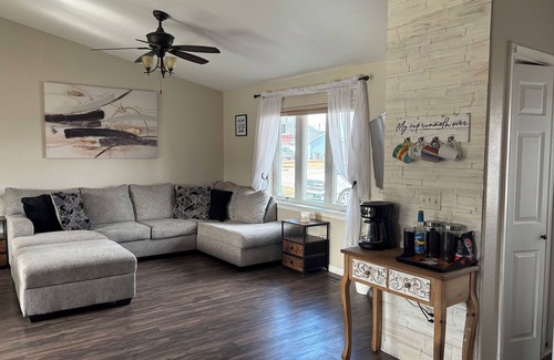 Summerset Casa | Charming 4-bedroom house in pleasant Summerset only minutes from Sturgis!