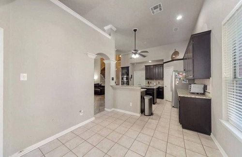 Barker Casa | Charming 4-bedroom home with Pool and Spa AC & WiFi safe peaceful neighborhood