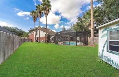 Barker Casa | Charming 4-bedroom home with Pool and Spa AC & WiFi safe peaceful neighborhood