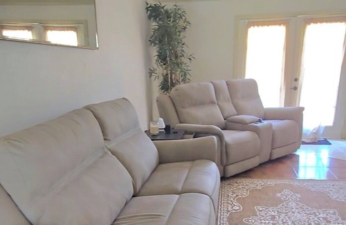Crown Point Casa | Charming 4-bedroom house with AC and private fenced backyard in Marrero