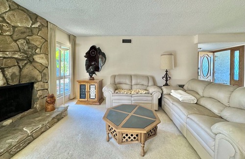 Ventura Casa | Charming 4-bedroom house with WiFi and AC in beautiful Ventura