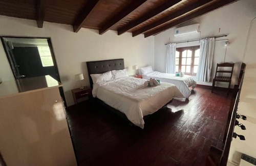 Salta Casa | Charming 4-bedroom house with AC and WiFi in brilliant Salta