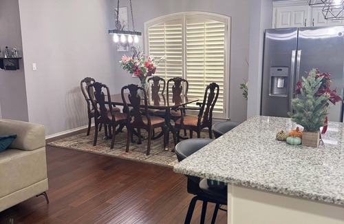 Denton Casa | Charming 3-bedroom house with AC and WiFi in pleasant Denton
