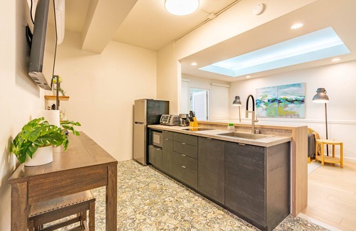 Condado Apartamento | Tu Refugio de 4 Habitaciones en el Centro de Condado