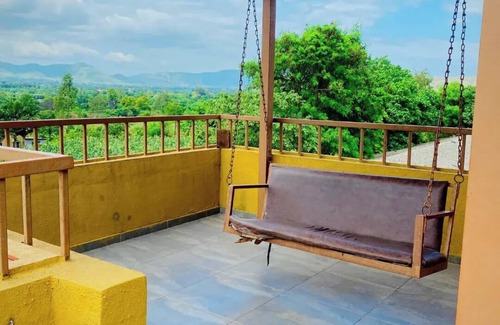 Kadadhe Casa | Charming 4-bedroom villa in Pawnanagar with AC, WiFi pawna lake "movie theatre