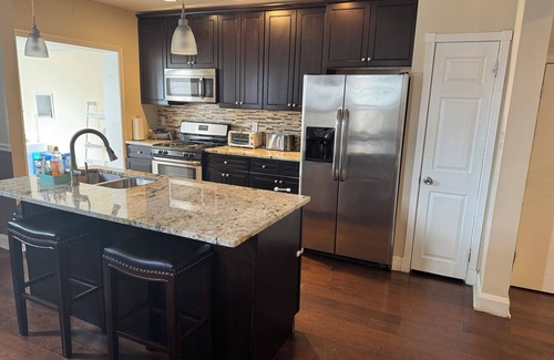 West Arlington Casa | Charming 4 Br 2Ba Duplex