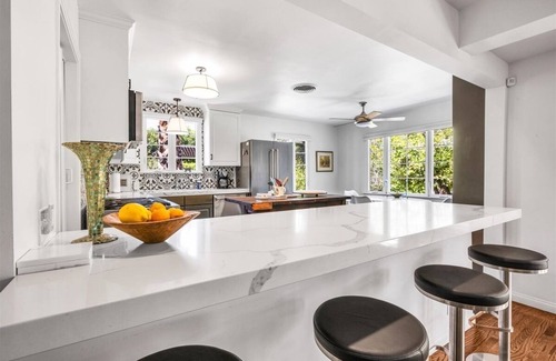 The Mesa Casa | Charming 4BR, 4BA, home in the Mesa. Lovely indoor and outdoor spaces!