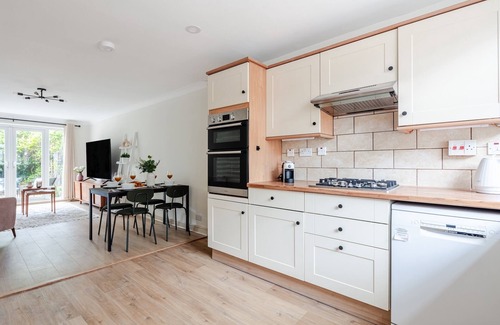Oval Apartamento | Charming 4BR near River Thames & Tate Britain
