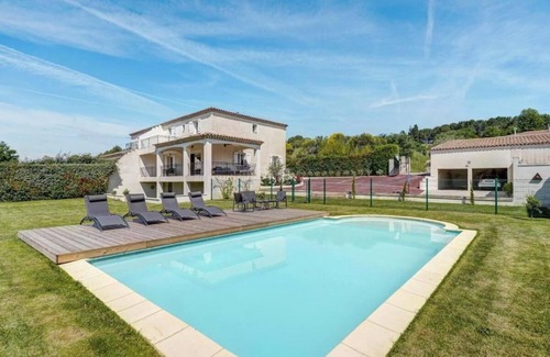 Aix-en-Provence Apartamento | Charming 5-Bedroom House with Pool in Aix-en-Provence