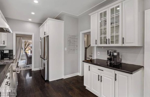 Grosse Pointe Casa | Charming 5-bedroom 3.5 bath house in desirable Grosse Pointe, MI