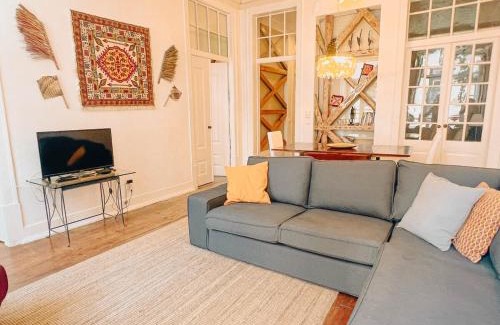 Santos Apartamento | Charming 5 Bedroom Apartment in Traditional Lisbon