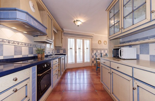 Miami Platja Villa | Villa de 5 dormitorios con encanto en Miami Playa 069 VILLA PINO ALTO