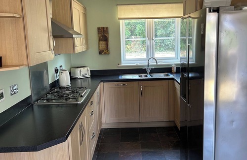 Upton Casa | Charming 5-Bedroom Guesthouse in a Peaceful Location Near Northampton Centre