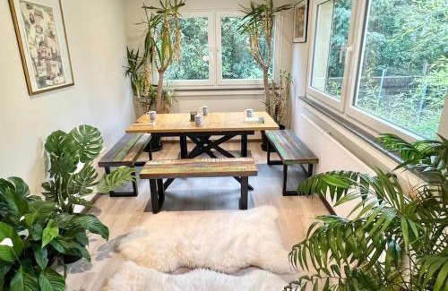 Hollerich Villa | Charming 5bedroom Home with gym,garden,parking&terrace-HOL15