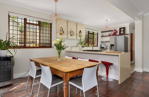 Camps Bay Casa | Charming 6-bedroom house with WiFi, Cape Town Magnificent mountain & ocean views